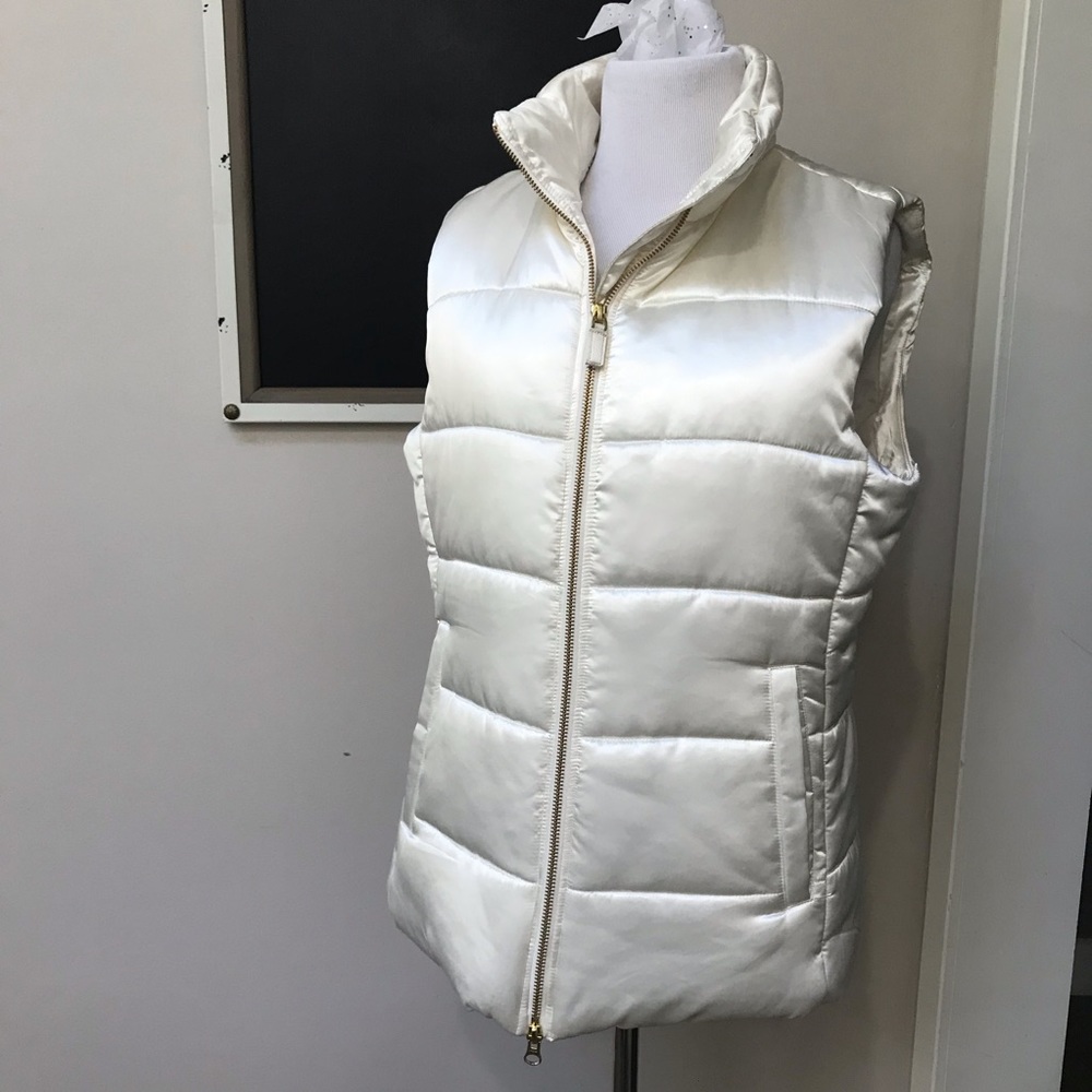 Talbots Sz M Puffer Quilted Down Sleeveless Vest